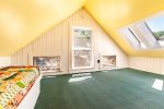  3rd floor bedroom with 2 Twin beds