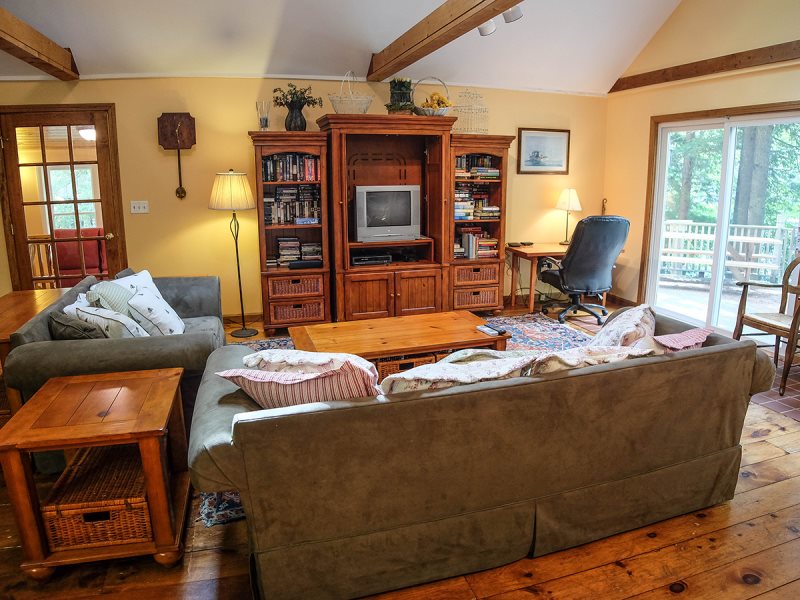 Loon Call Cottage On The Water In Maine Vacation Rental Property
