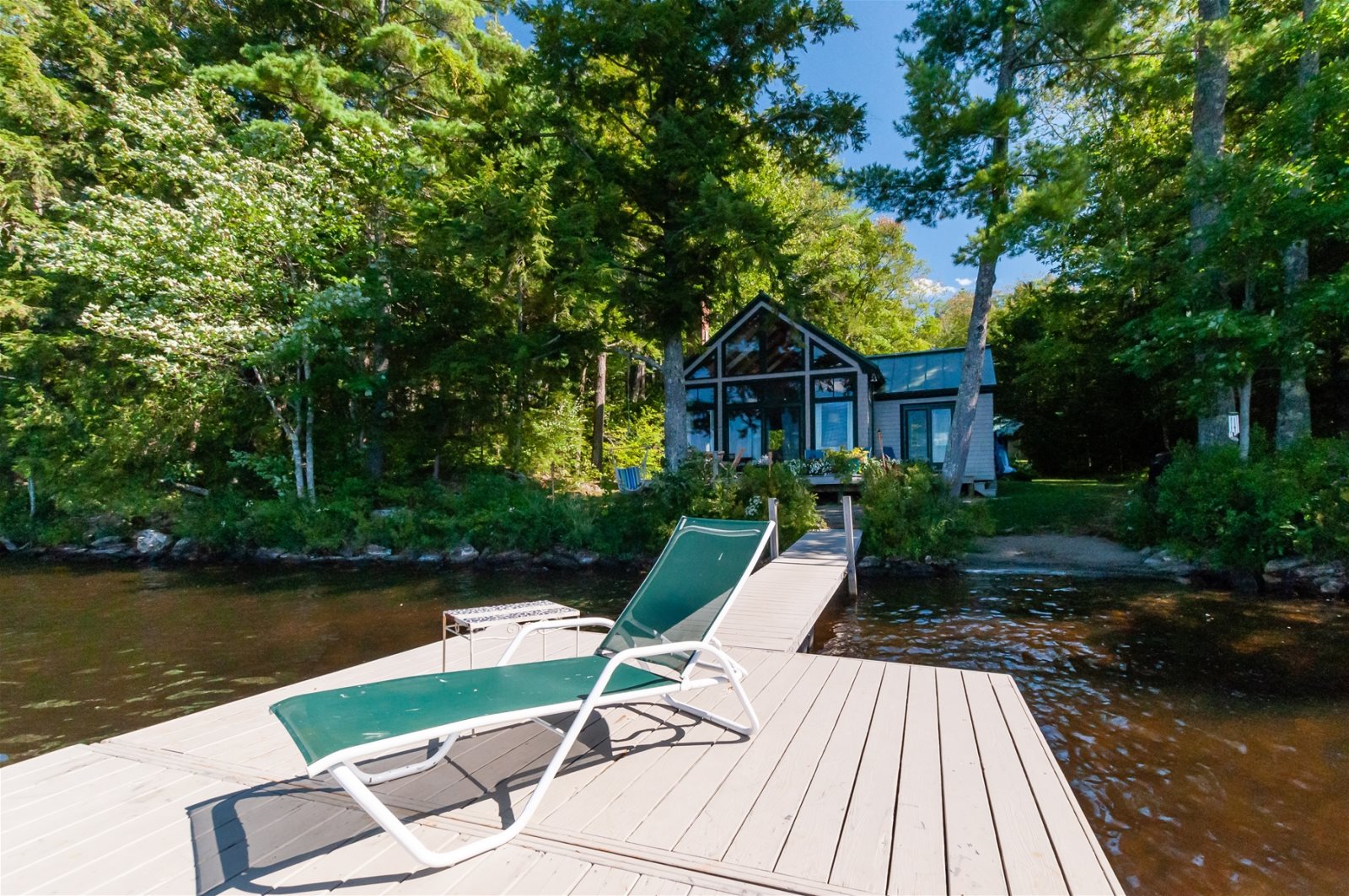 Loon Landing - On the Water in Maine Vacation Rental Property