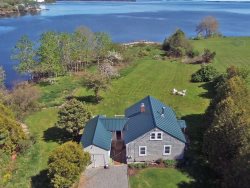 BAY VIEW BEACH COTTAGE - Town of Searsport