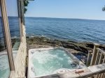 The 6 person hot tub - Ready to enjoy - Included May 1 through November 1 only 