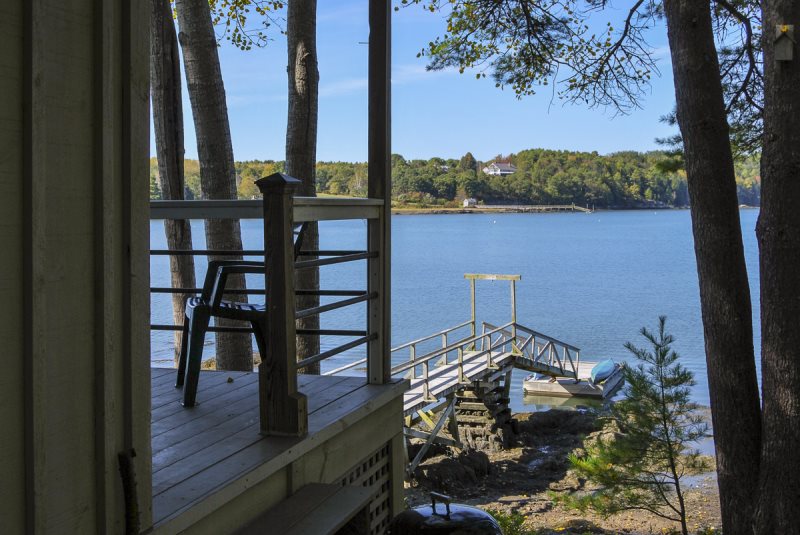 The Gulls Cottage On the Water in Maine Vacation Property