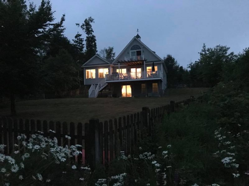 Beachcomber On The Water In Maine Vacation Property