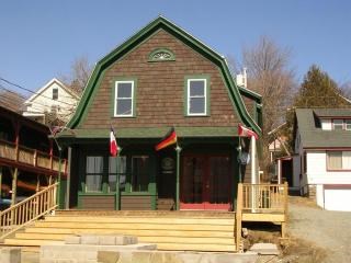 Sleeps 10 Perfect Team Housing Vacation Rental In Lake Placid Of