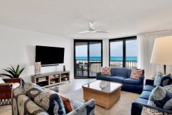 *New Rental* Stylish, updated 3 bedroom beachfront condo in Orange Beach!