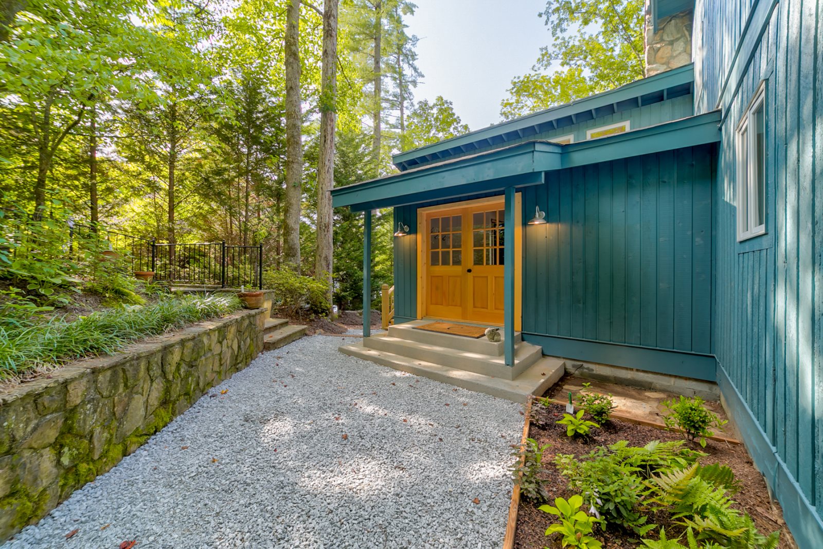 Burton Bass Lodge Lake Burton Vacation Rentals Cabin Rentals of Helen