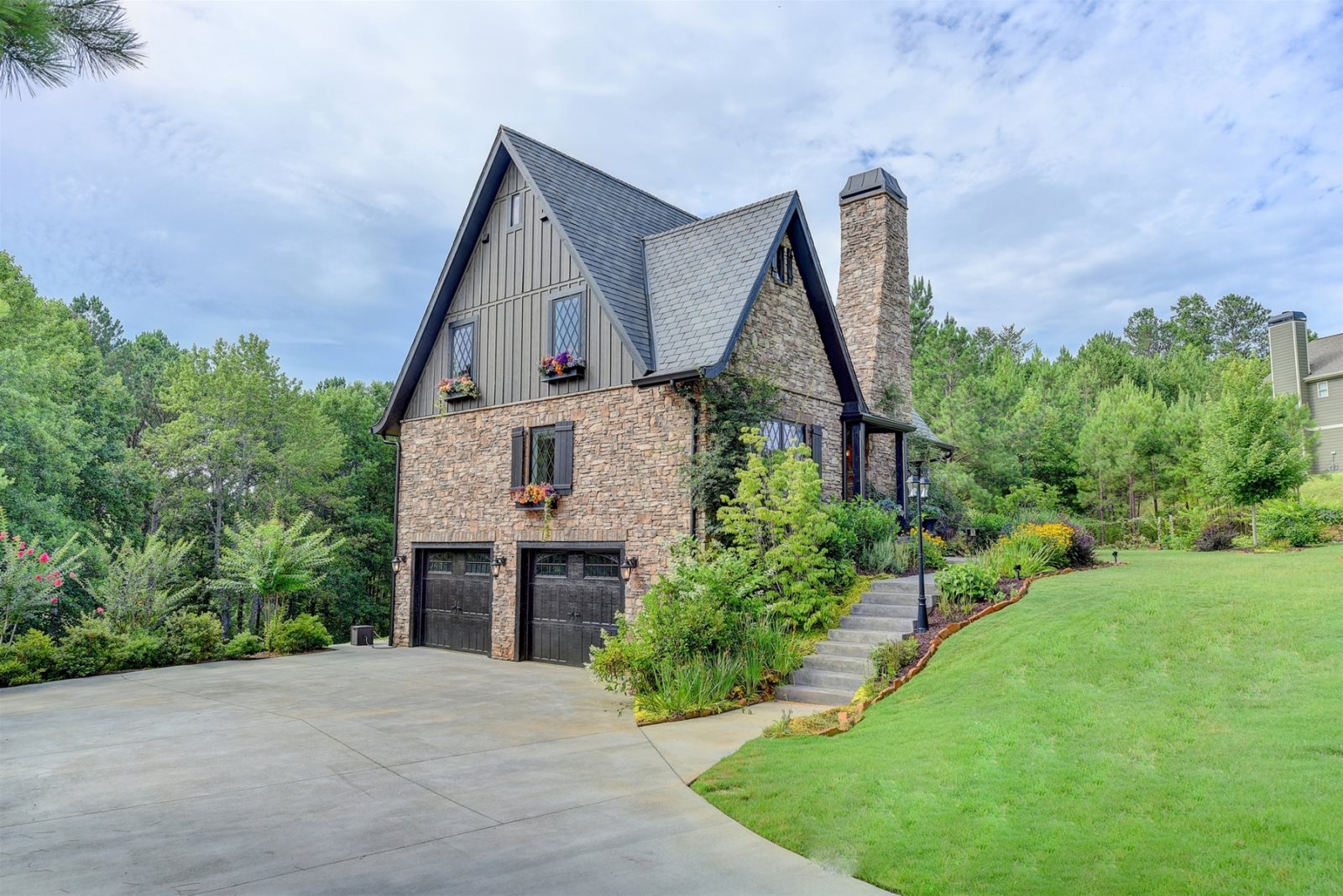 Morningside Cottage Dawsonville Properties Cabin Rentals of Helen