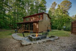 Mountain Time - Luxurious rustic lodge with hot tub & fire pit