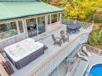 Aerial view of hot tub on upper deck