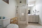 Ensuite bath for Bedroom 4