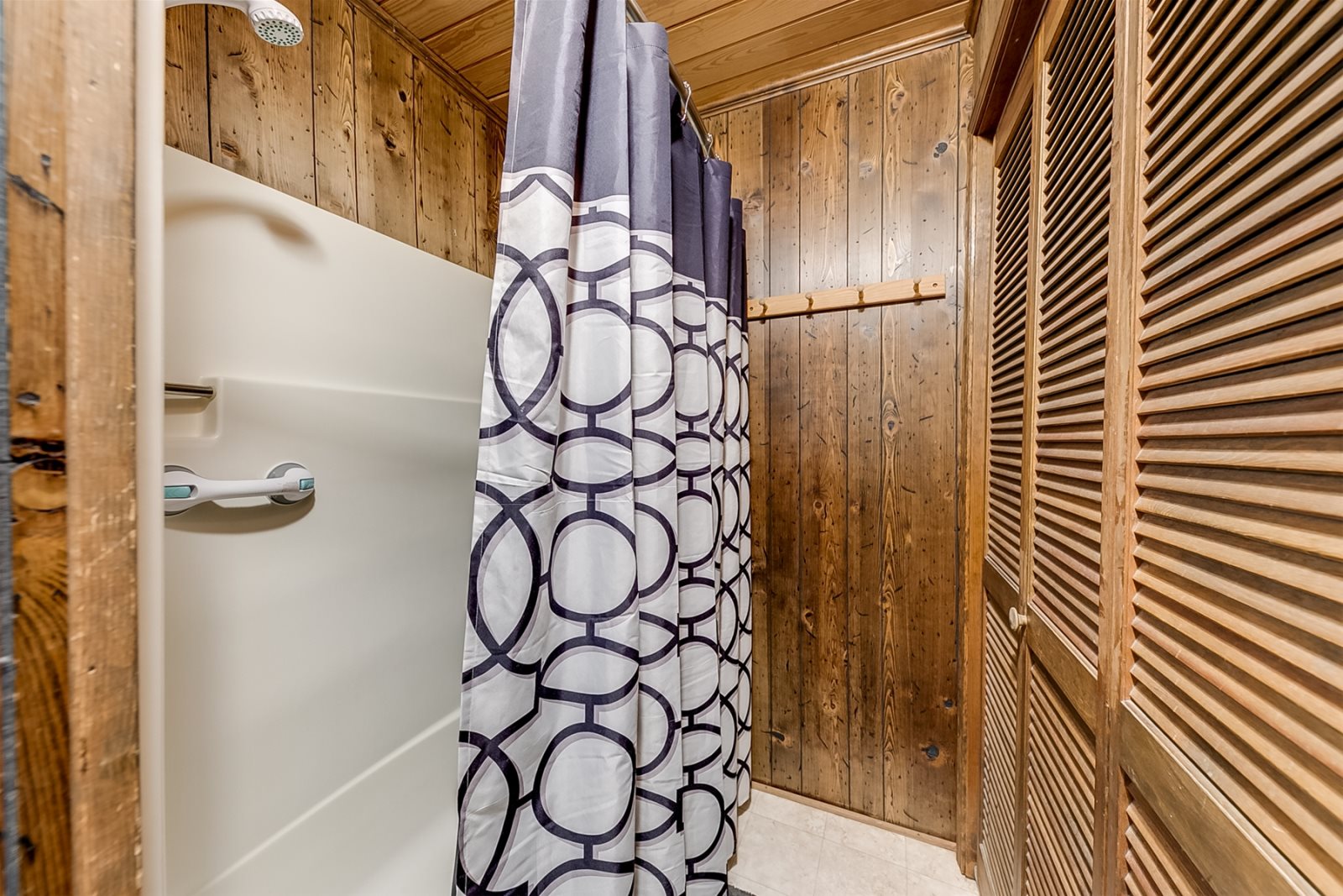 River's Edge Riverfront Vacation Rentals Cabin Rentals of Helen