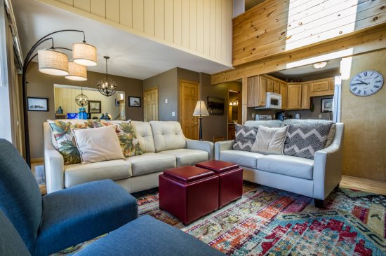 Two Story Vacation Al With Lower Level Dining Room And