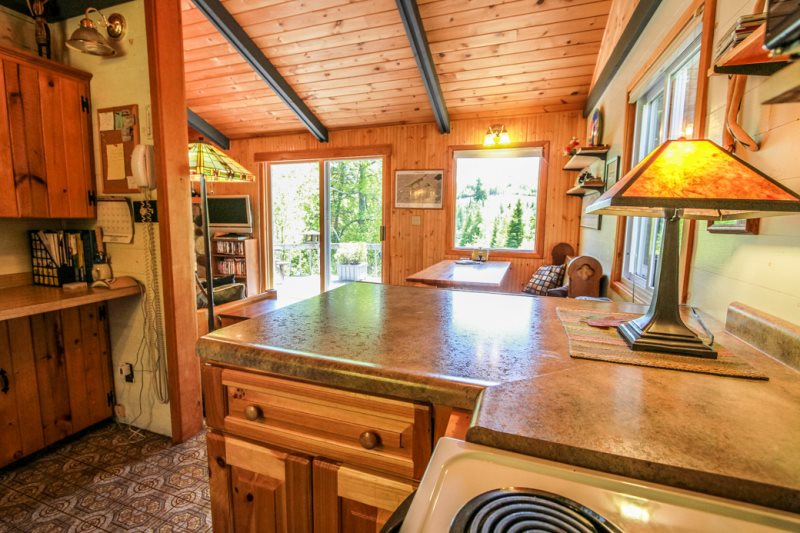 Caribou Crossing Cottage Caribou Lake Lutsen, MN Cascade Vacation