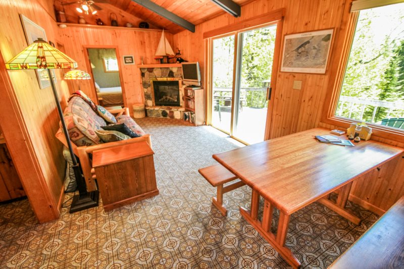 Caribou Crossing Cottage Caribou Lake Lutsen, MN Cascade Vacation