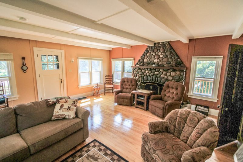 Robin's Nest Cottage Grand Marais, MN Cascade Vacation Rentals