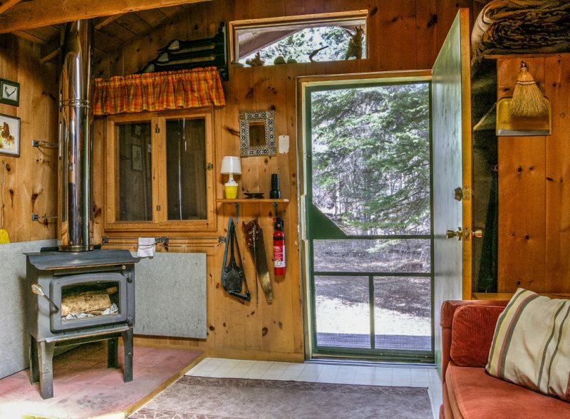 one room rustic cabin