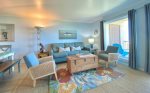 Tropical comfort and Style