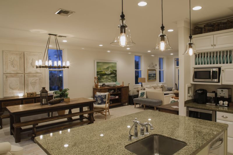 Beach Front Street at beach access 4.5 bedroom...5 bath Home with