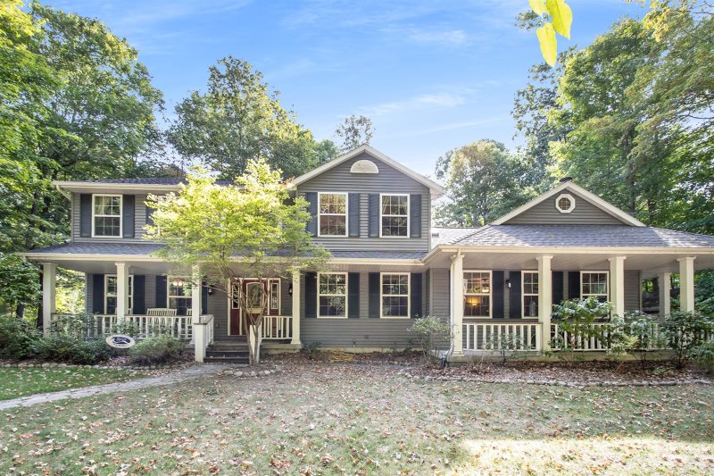 South Haven Pet Friendly Vacation Home