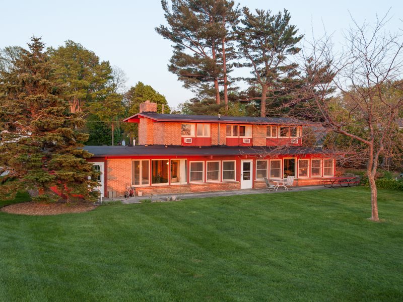 Perfect Vacation Spot For Viewing The Evening Sunsets
