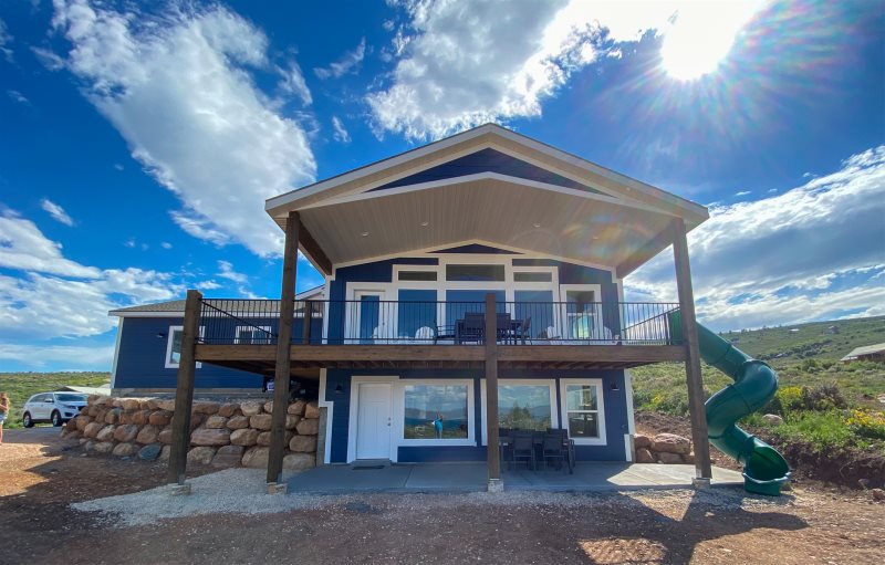The Perfect Escape Bear Lake Cabin Rentals Bear Lake Lodging Lodging 5 Bedroom Cabin In Bear Lake On Sweetwater Hill Ideal Beach