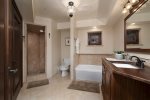 Ventura Suite en suite bathroom with separate shower and tub