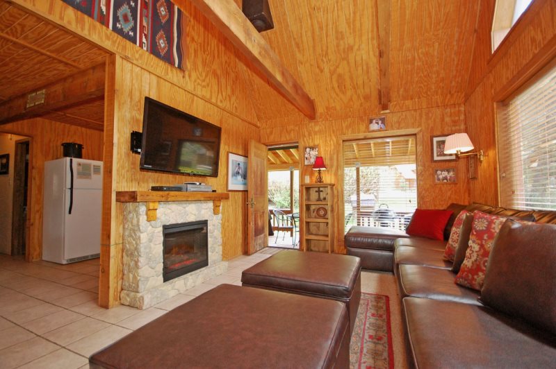 Red River Real Estate and Vacation Rentals Duke Cabin, Red River, New Mexico.