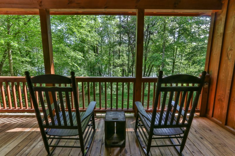 Waterfront Cabin D and J's Lake House Blue Sky Cabin Rentals