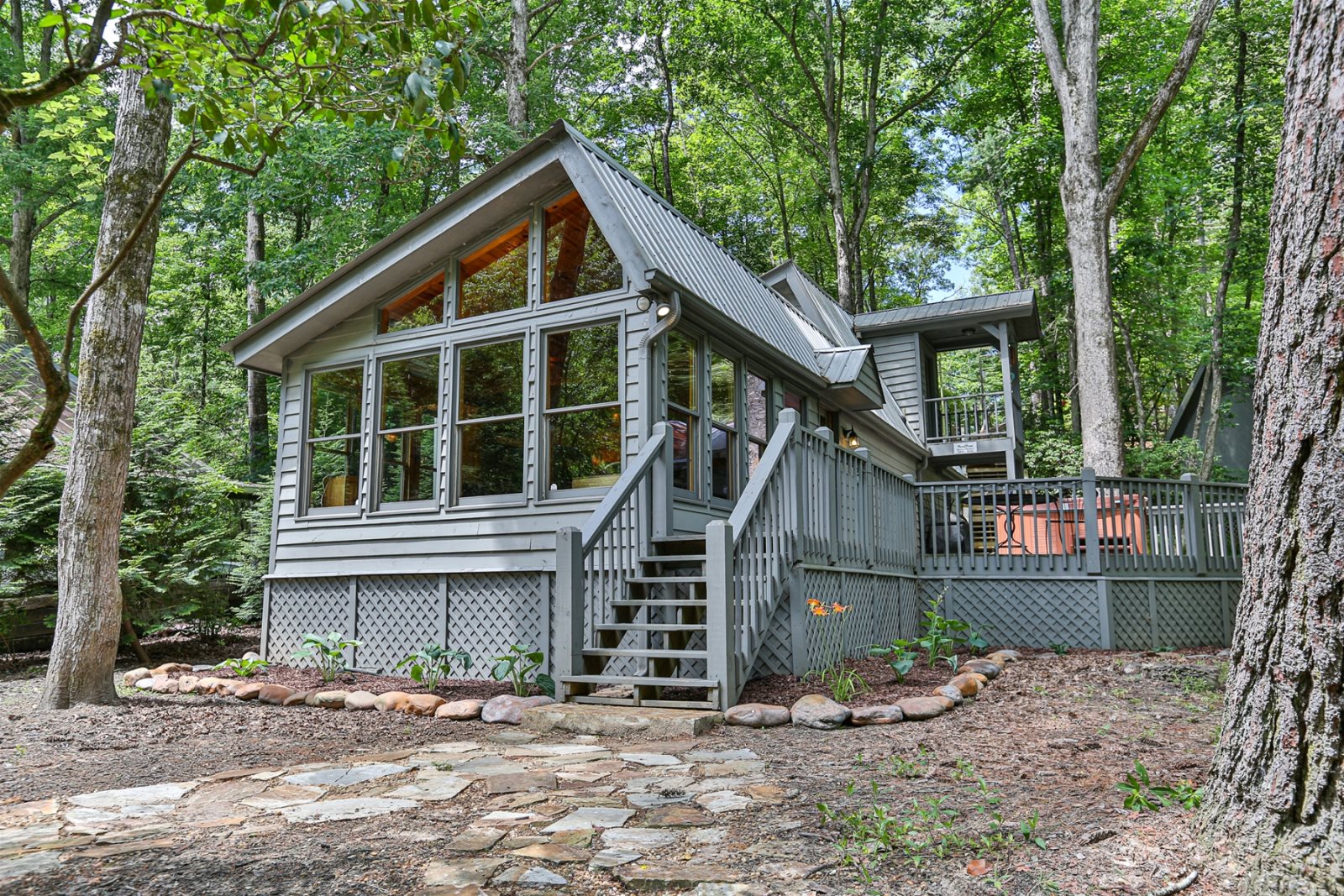 Blue Sky Cabin Rentals Cartecay Canoe House