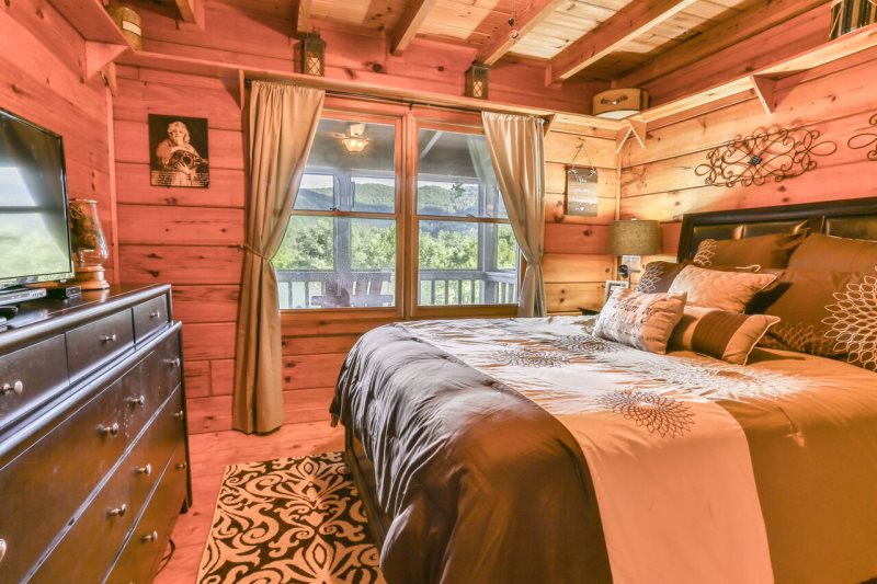 Blue Sky Cabin Rentals A View To Remember a romantic retreat
