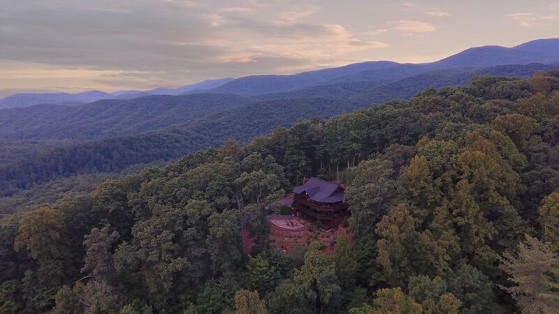 Blue Sky Cabin Rentals Aska Way Lodge Room For Everyone