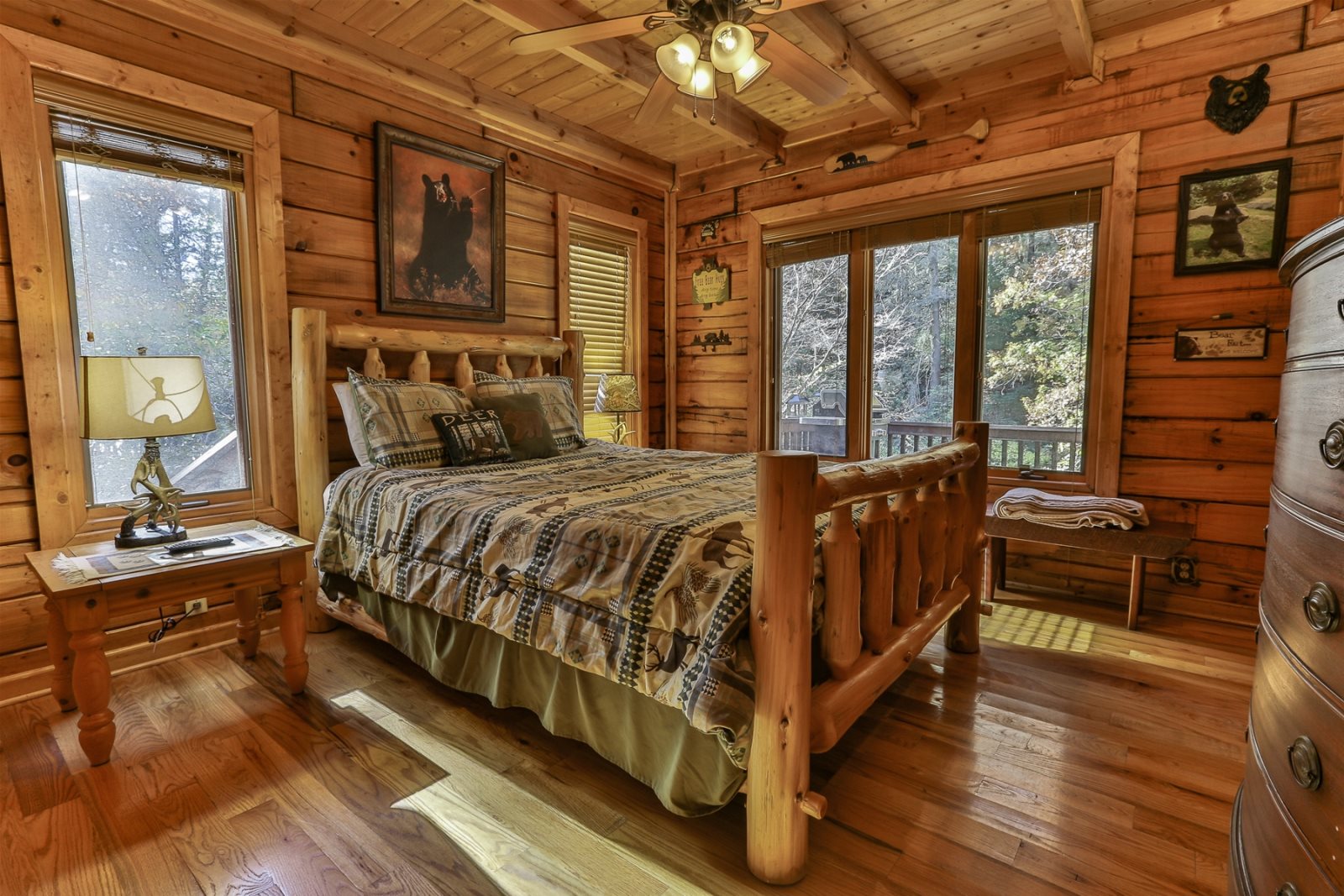 Blue Sky Cabin Rentals: River Run