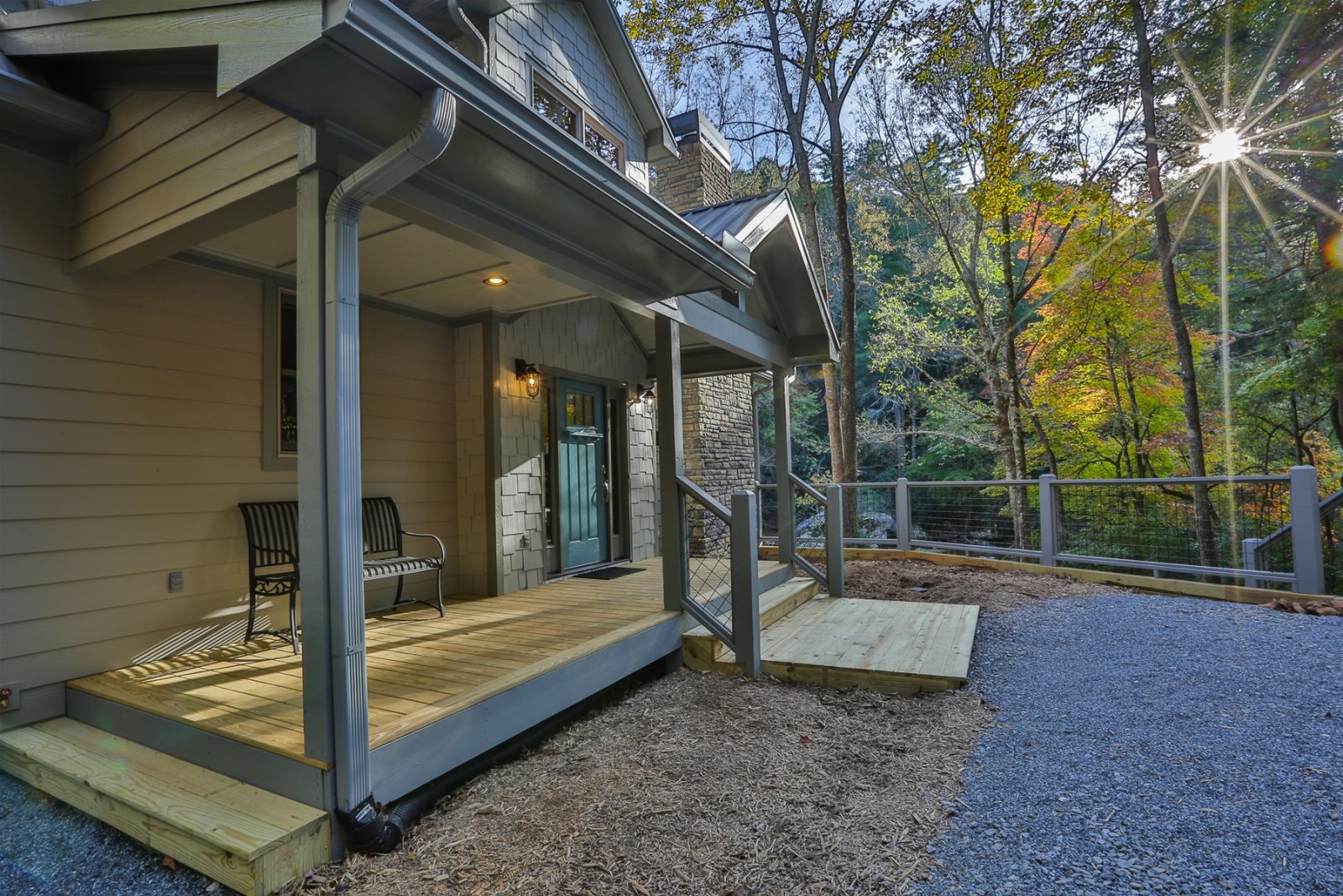 Blue Sky Cabin Rentals River Rock Retreat