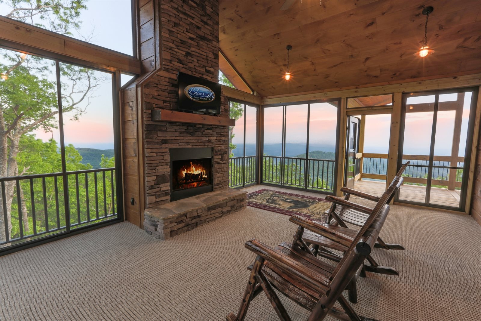 Blue Sky Cabin Rentals Above The Clouds