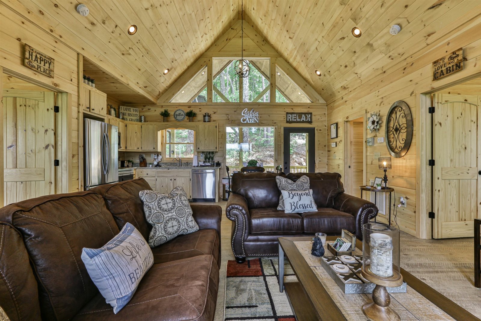 Blue Sky Cabin Rentals Cozy With A View   7 