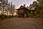 Happy Trails Lodge 