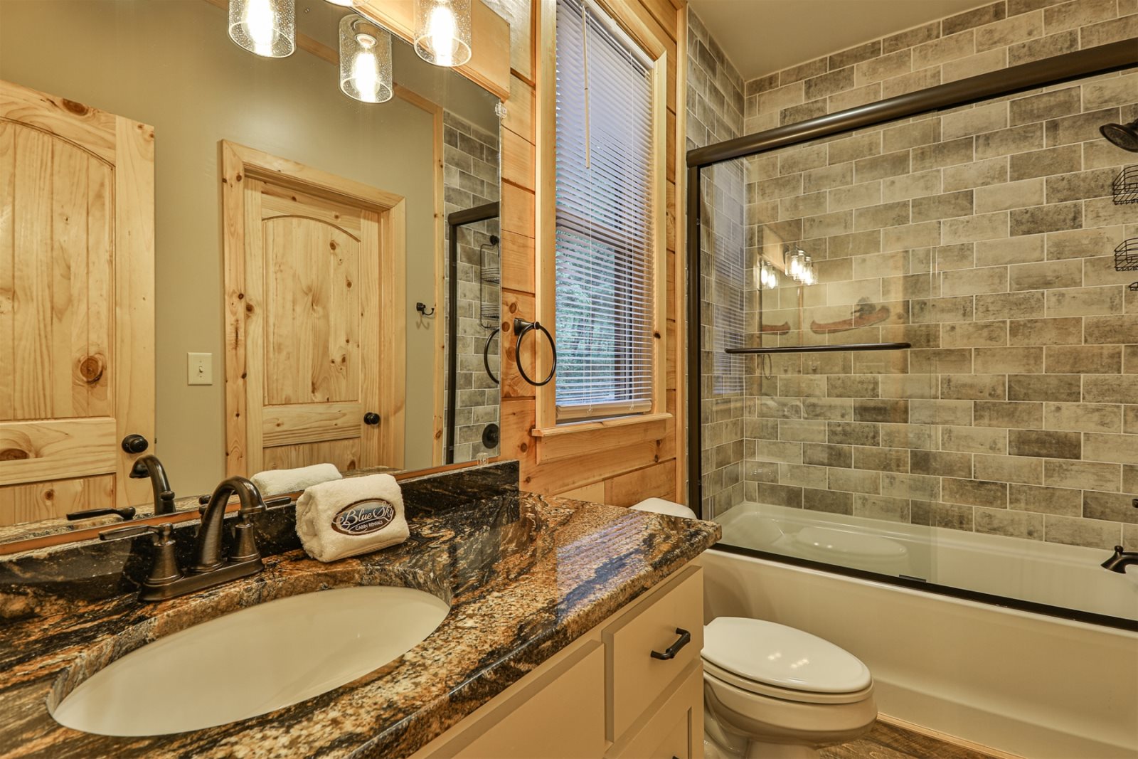 Waterfront Cabin Just Liv' Blue Sky Cabin Rentals