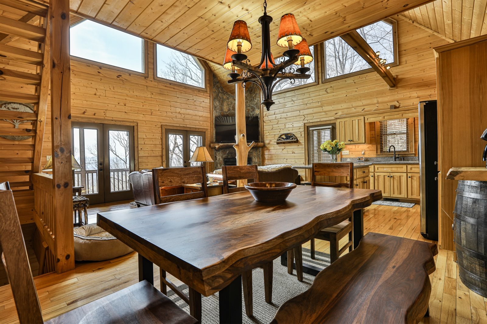 Blue Sky Cabin Rentals A Golden Retreat