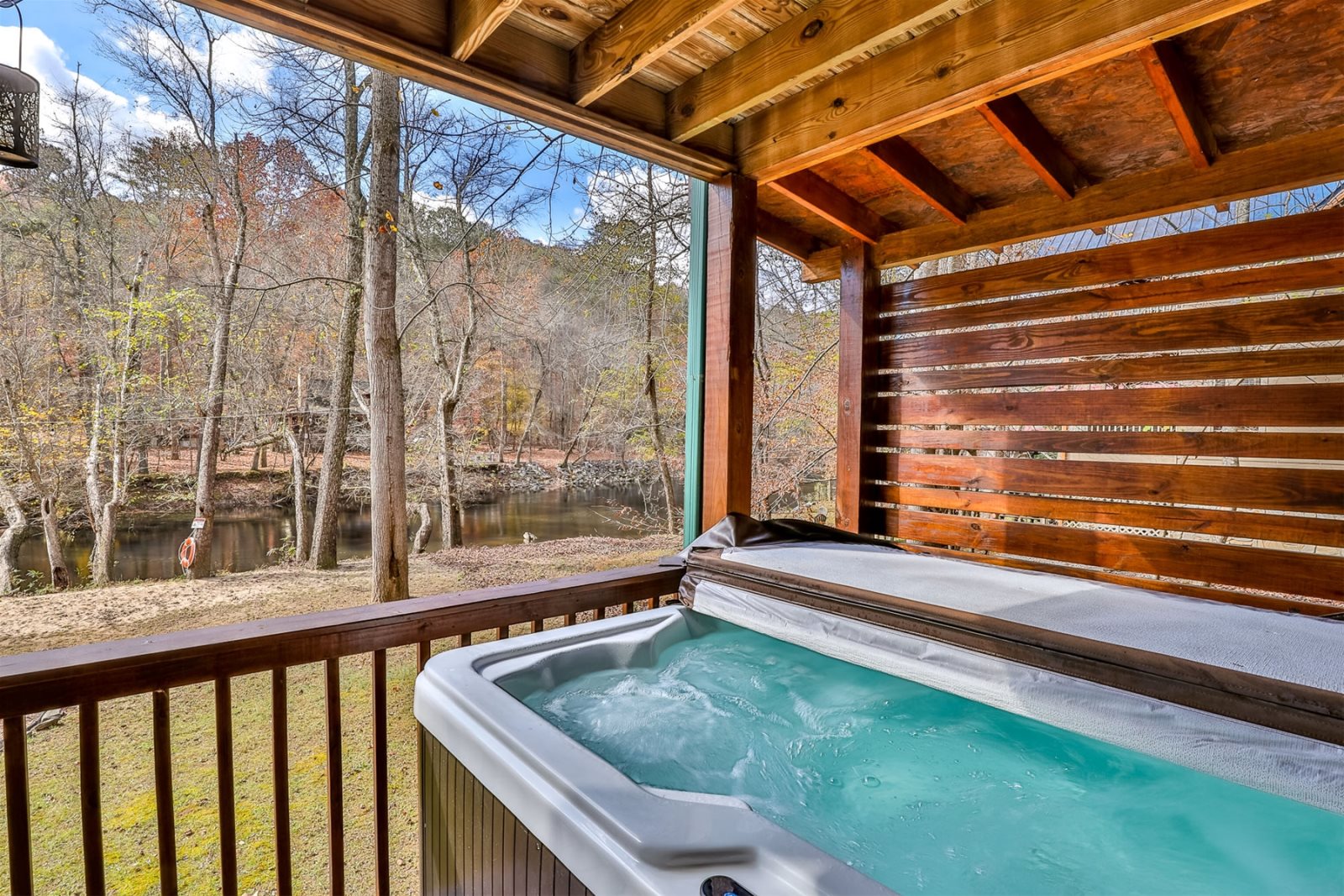 Blue Sky Cabin Rentals Wayout River Retreat