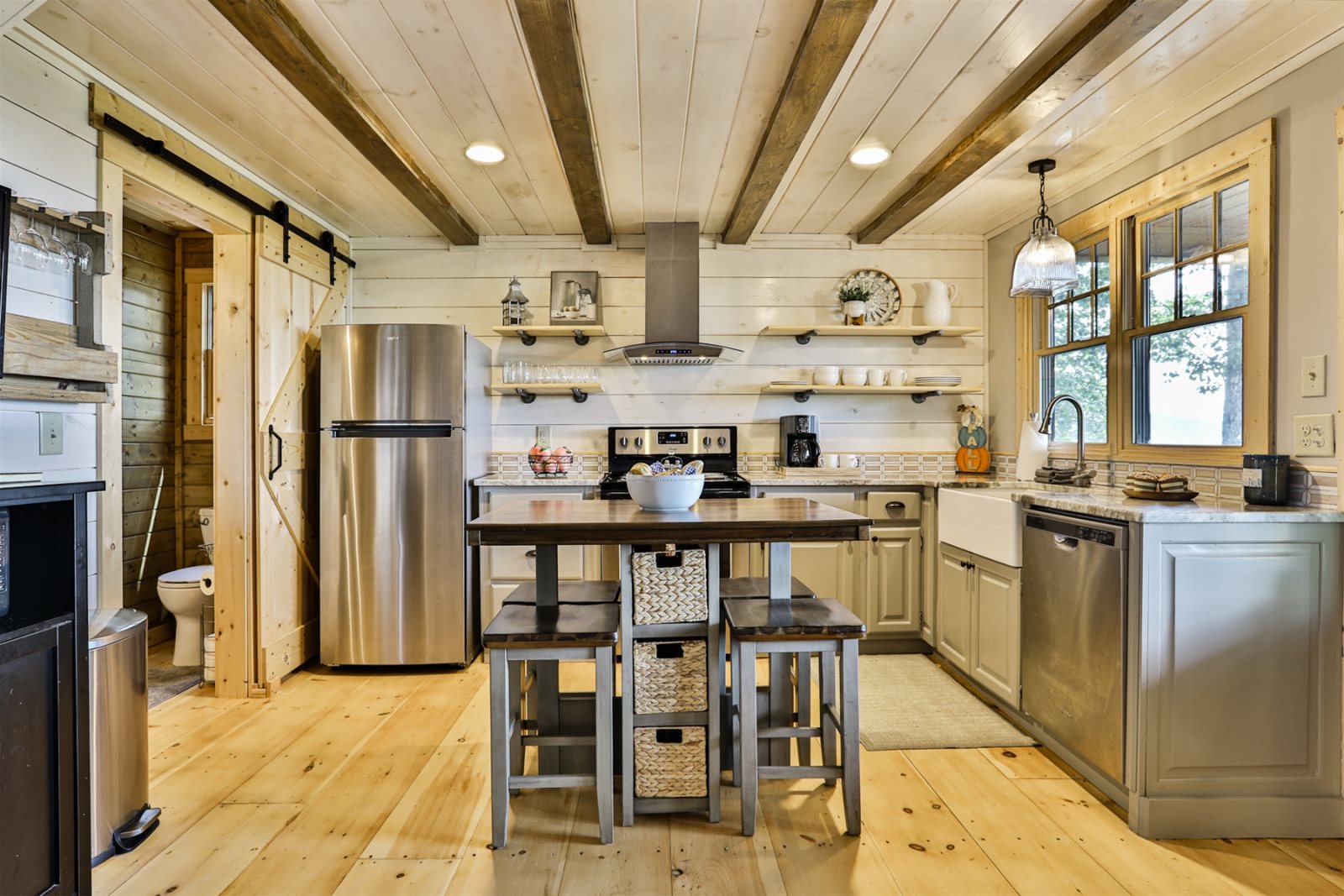 Picture of Blue Sky Cabin Rentals: What A View
