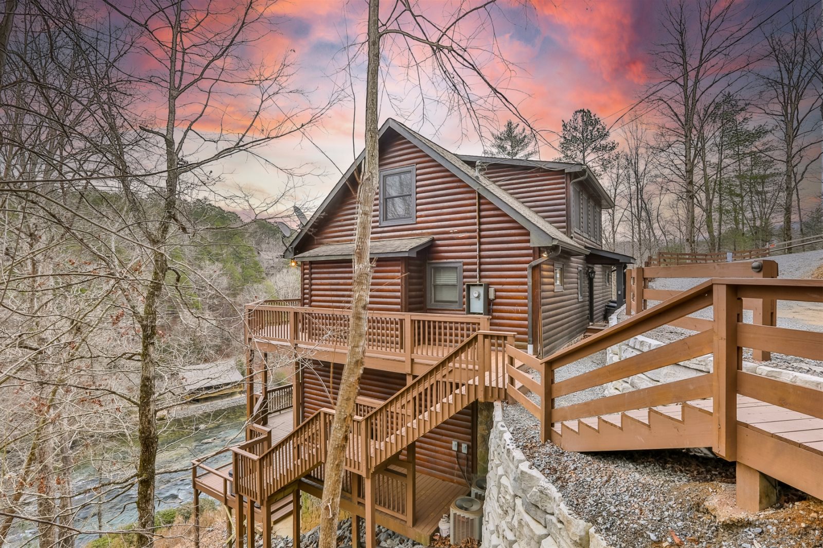 Blue Sky Cabin Rentals The Ellijay Lodge