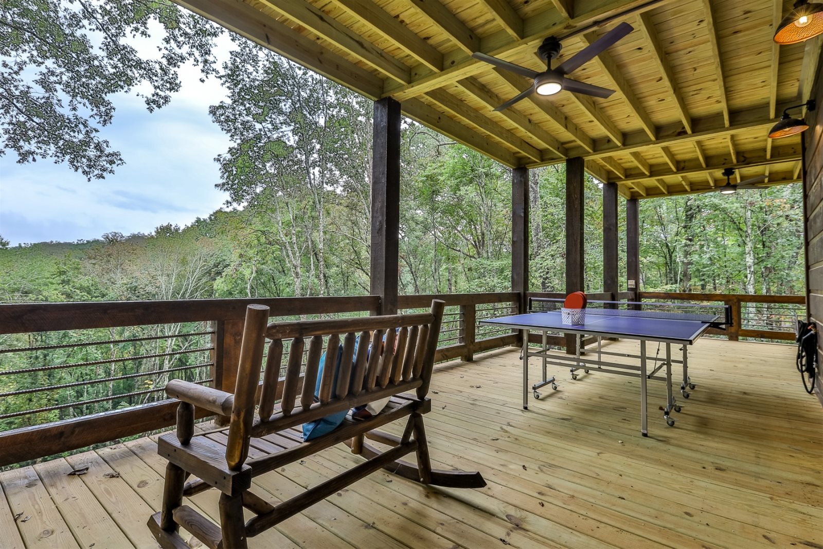 Blue Sky Cabin Rentals Grizzly Cabin