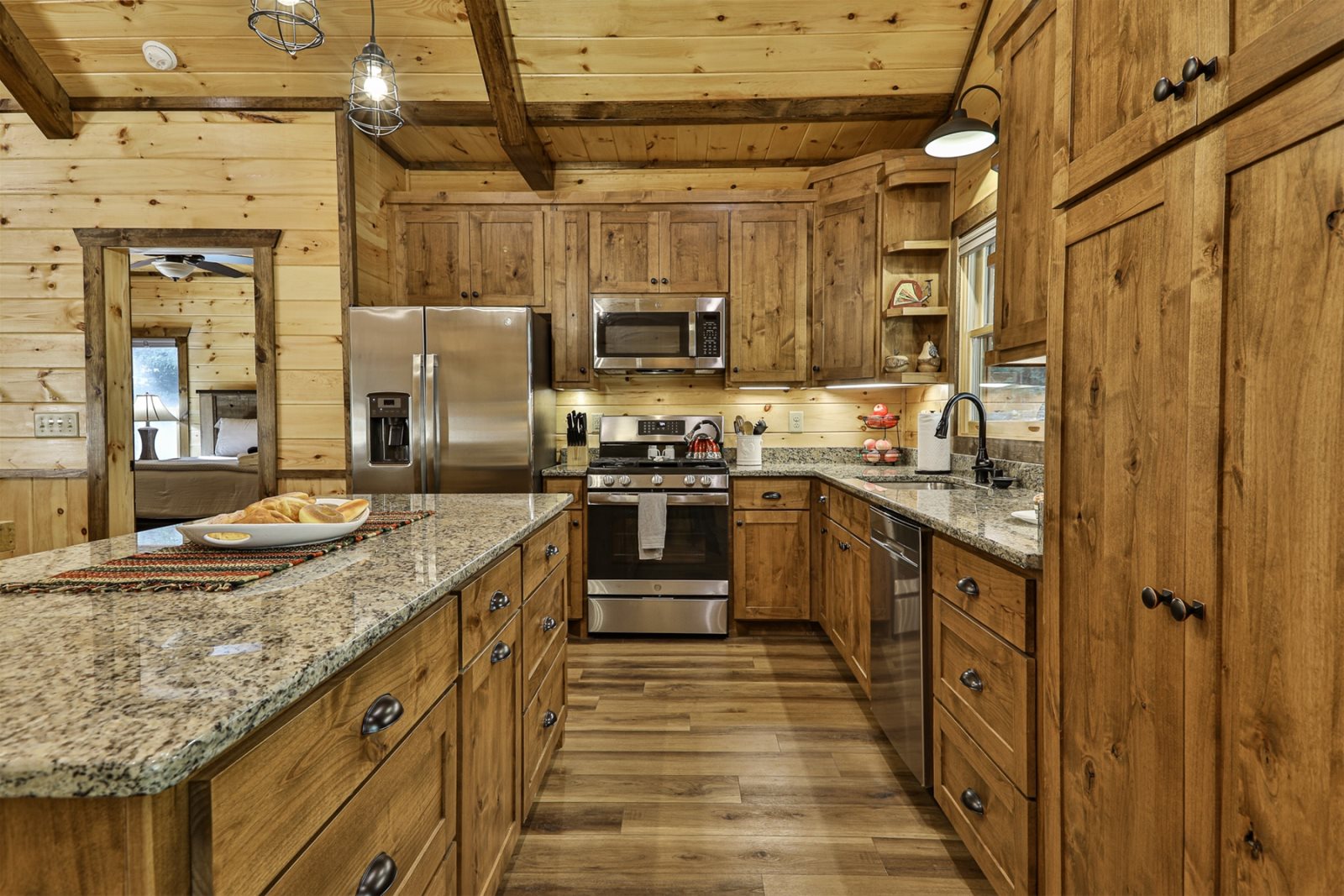 Blue Sky Cabin Rentals Mountain Breeze