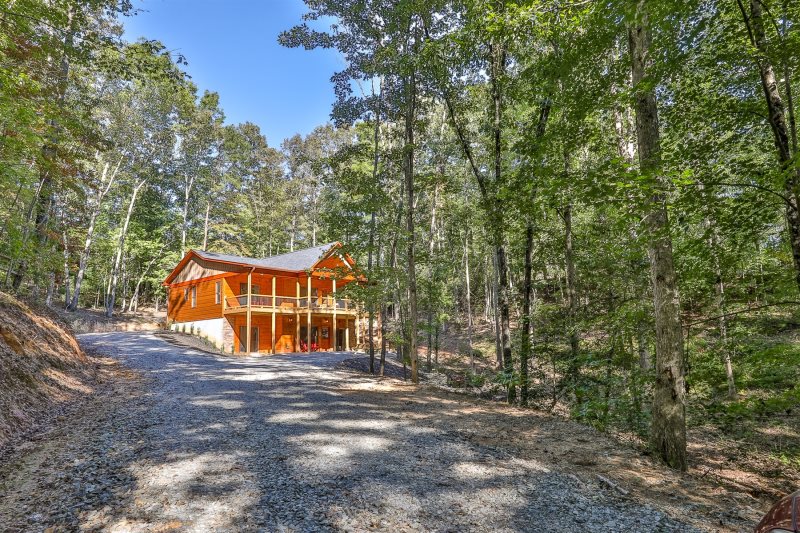 Blue Sky Cabin Rentals Mountain Breeze