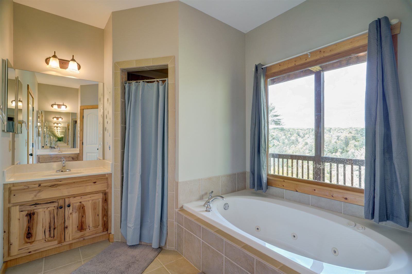 Blue Sky Cabin Rentals Mountain Mist Lodge