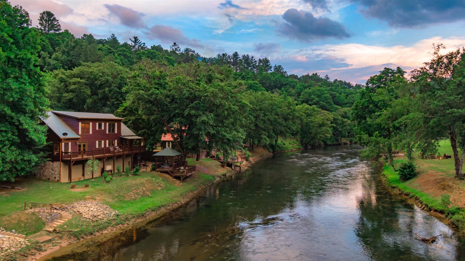 Blue Sky Cabin Rentals Toccoa Fishing Lodge