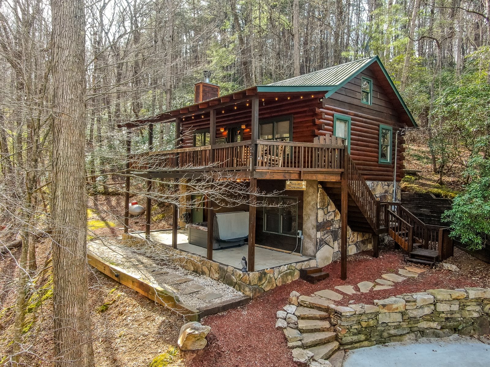 Blue Sky Cabin Rentals: Rolling Ridge