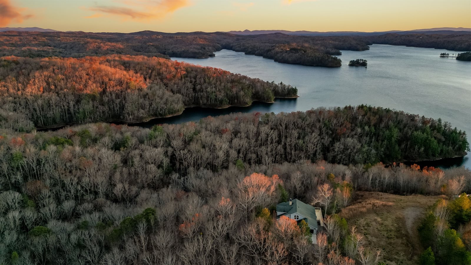 Blue Sky Cabin Rentals Carter's Lake Overlook