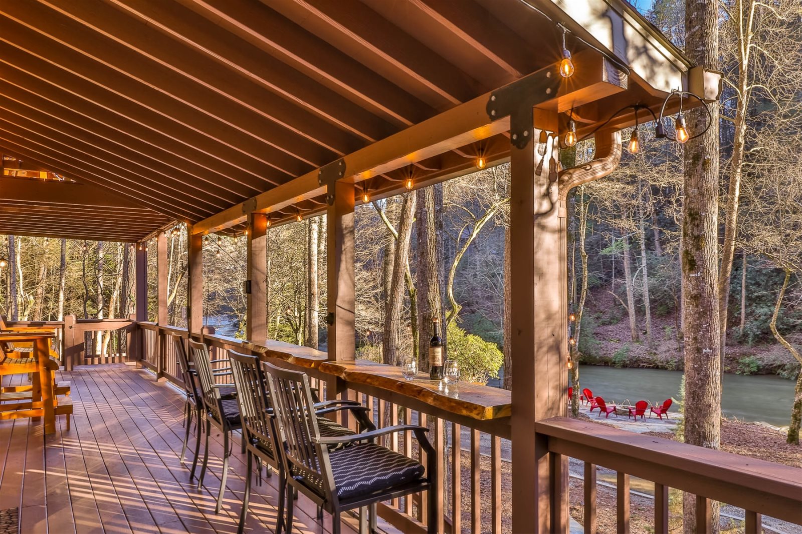 Blue Sky Cabin Rentals Chardonnay River Chalet