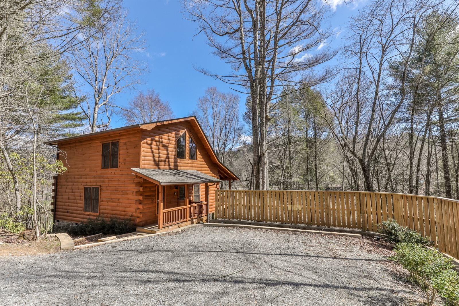 Blue Sky Cabin Rentals Ellijay Creekside